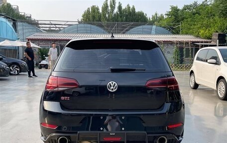 Volkswagen Golf GTI VII, 2019 год, 2 399 099 рублей, 6 фотография