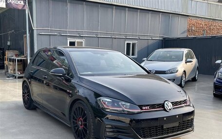 Volkswagen Golf GTI VII, 2019 год, 2 399 099 рублей, 3 фотография