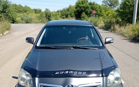 Toyota Avensis III рестайлинг, 2006 год, 850 000 рублей, 3 фотография