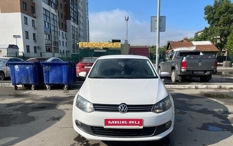 Volkswagen Polo VI (EU Market), 2013 год, 790 000 рублей, 2 фотография