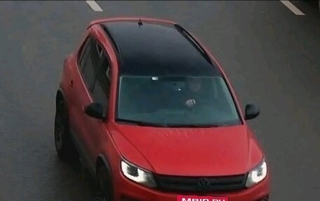 Volkswagen Tiguan I, 2016 год, 2 000 000 рублей, 4 фотография