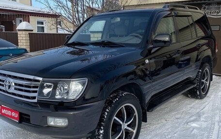 Toyota Land Cruiser 100 рестайлинг 2, 2006 год, 2 800 000 рублей, 1 фотография