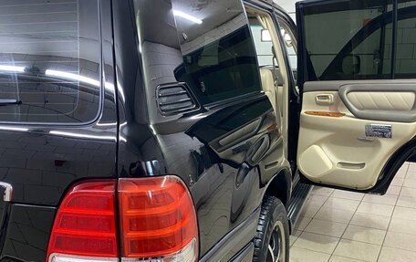 Toyota Land Cruiser 100 рестайлинг 2, 2006 год, 2 800 000 рублей, 11 фотография