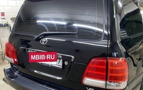 Toyota Land Cruiser 100 рестайлинг 2, 2006 год, 2 800 000 рублей, 9 фотография