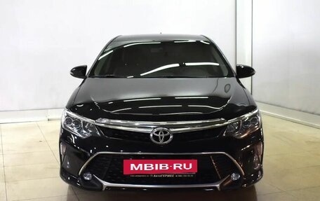 Toyota Camry, 2018 год, 2 185 000 рублей, 2 фотография