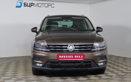 Volkswagen Tiguan II, 2018 год, 2 399 990 рублей, 2 фотография