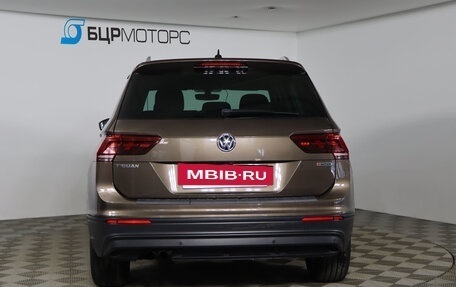 Volkswagen Tiguan II, 2018 год, 2 399 990 рублей, 6 фотография