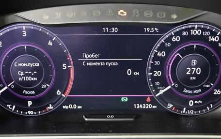 Volkswagen Tiguan II, 2018 год, 2 399 990 рублей, 16 фотография