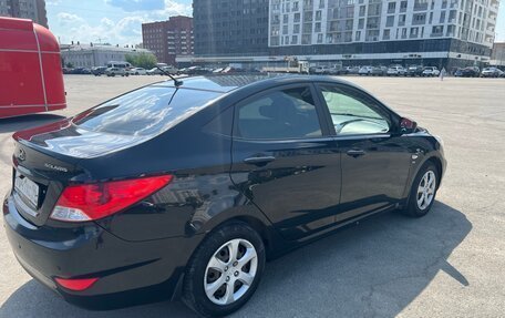 Hyundai Solaris II рестайлинг, 2011 год, 724 000 рублей, 9 фотография