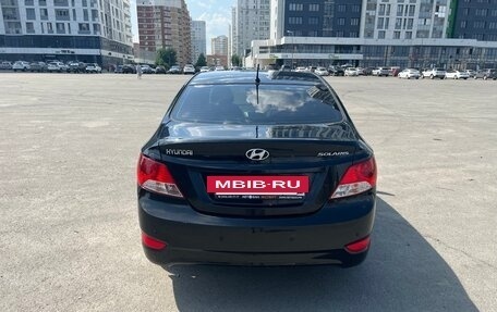 Hyundai Solaris II рестайлинг, 2011 год, 724 000 рублей, 7 фотография