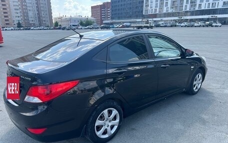 Hyundai Solaris II рестайлинг, 2011 год, 724 000 рублей, 32 фотография
