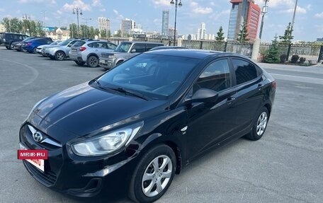 Hyundai Solaris II рестайлинг, 2011 год, 724 000 рублей, 27 фотография