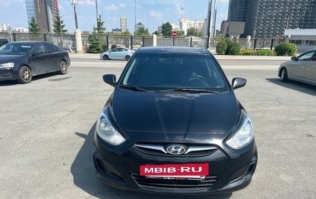 Hyundai Solaris II рестайлинг, 2011 год, 724 000 рублей, 34 фотография