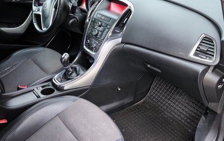 Opel Astra J, 2011 год, 850 000 рублей, 26 фотография