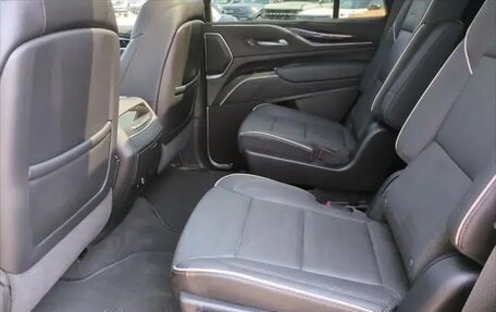 Cadillac Escalade V, 2022 год, 8 870 000 рублей, 19 фотография