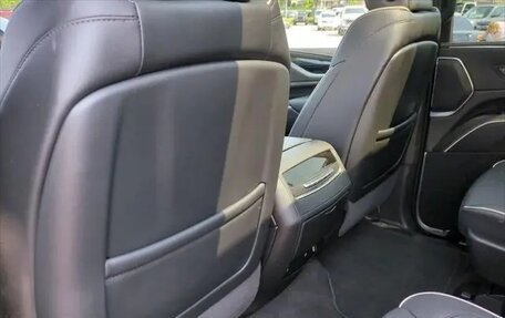 Cadillac Escalade V, 2022 год, 8 870 000 рублей, 17 фотография