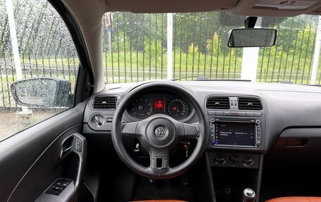 Volkswagen Polo VI (EU Market), 2011 год, 629 000 рублей, 11 фотография