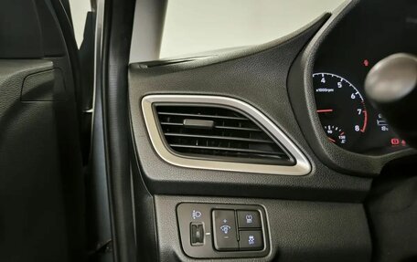 Hyundai Solaris II рестайлинг, 2018 год, 1 079 000 рублей, 8 фотография
