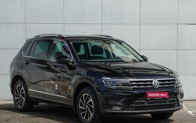 Volkswagen Tiguan II, 2018 год, 2 600 000 рублей, 1 фотография