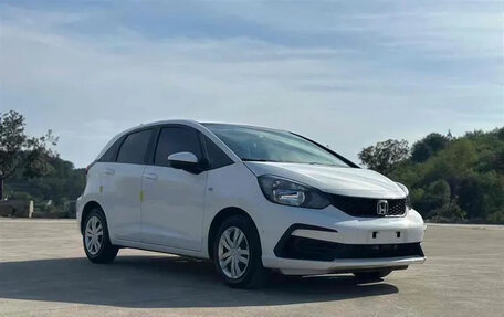 Honda Fit, 2022 год, 1 120 000 рублей, 1 фотография
