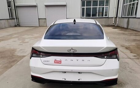 Hyundai Elantra, 2022 год, 1 590 000 рублей, 5 фотография