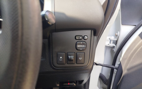 Toyota Wish II, 2014 год, 1 300 000 рублей, 13 фотография