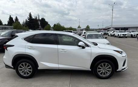 Lexus NX I, 2021 год, 2 890 000 рублей, 6 фотография