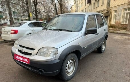 Chevrolet Niva I рестайлинг, 2012 год, 370 000 рублей, 3 фотография