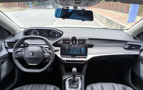 Peugeot 408, 2023 год, 1 900 000 рублей, 12 фотография