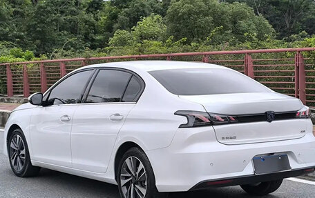 Peugeot 408, 2023 год, 1 900 000 рублей, 6 фотография