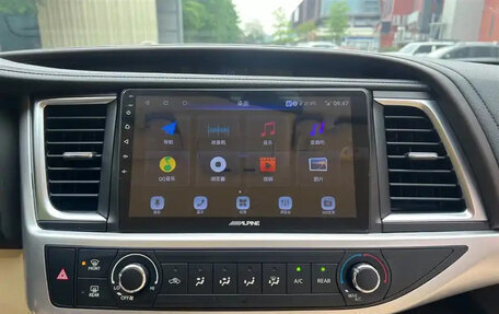 Toyota Highlander III, 2020 год, 2 300 000 рублей, 12 фотография