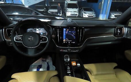 Volvo XC60 II, 2022 год, 3 820 090 рублей, 6 фотография