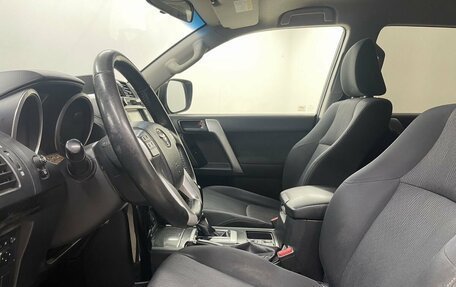 Toyota Land Cruiser Prado 150 рестайлинг 2, 2017 год, 3 490 000 рублей, 7 фотография