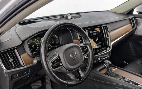 Volvo S90 II рестайлинг, 2019 год, 2 800 000 рублей, 15 фотография