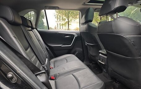Toyota RAV4, 2022 год, 2 275 000 рублей, 14 фотография