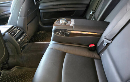 BMW 7 серия, 2014 год, 2 400 000 рублей, 13 фотография