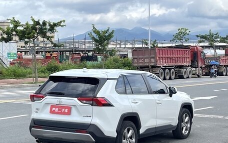 Toyota RAV4, 2022 год, 2 301 699 рублей, 9 фотография