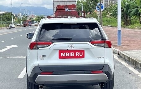 Toyota RAV4, 2022 год, 2 301 699 рублей, 7 фотография