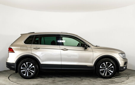 Volkswagen Tiguan II, 2019 год, 2 199 000 рублей, 4 фотография