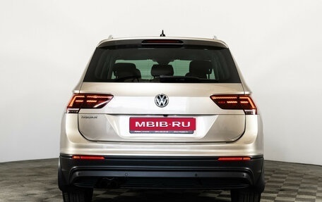 Volkswagen Tiguan II, 2019 год, 2 199 000 рублей, 6 фотография