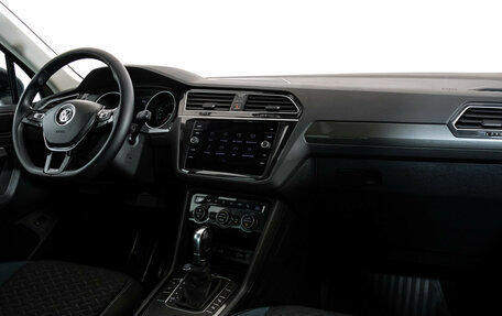 Volkswagen Tiguan II, 2019 год, 2 199 000 рублей, 9 фотография
