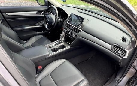 Honda Accord IX рестайлинг, 2022 год, 1 850 000 рублей, 15 фотография