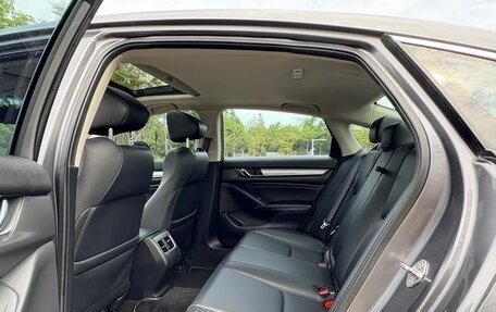 Honda Accord IX рестайлинг, 2022 год, 1 850 000 рублей, 13 фотография