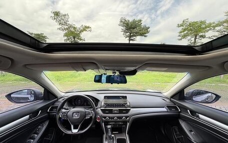 Honda Accord IX рестайлинг, 2022 год, 1 850 000 рублей, 12 фотография
