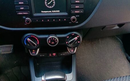 KIA Rio IV, 2019 год, 1 550 000 рублей, 9 фотография