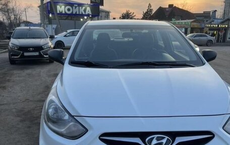 Hyundai Solaris II рестайлинг, 2014 год, 1 070 000 рублей, 6 фотография