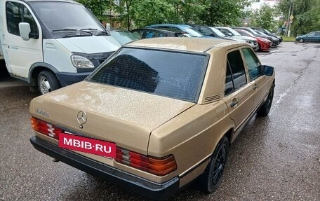 Mercedes-Benz 190 (W201), 1983 год, 245 000 рублей, 6 фотография