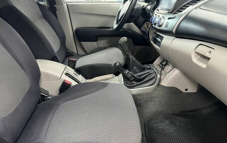 Mitsubishi L200 IV рестайлинг, 2007 год, 920 000 рублей, 10 фотография