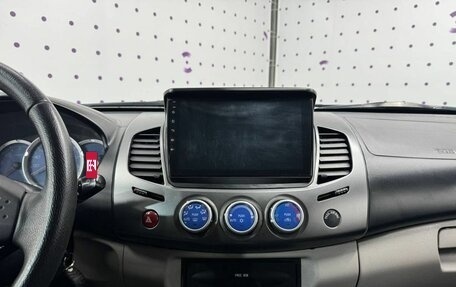 Mitsubishi L200 IV рестайлинг, 2007 год, 920 000 рублей, 15 фотография