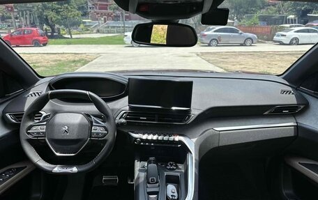 Peugeot 5008 II, 2021 год, 1 850 000 рублей, 12 фотография